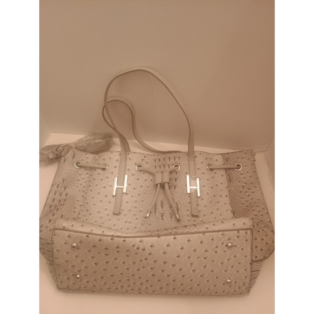 Ostrich faux leather hand Bag purse very big and hardly used Has multi pockets